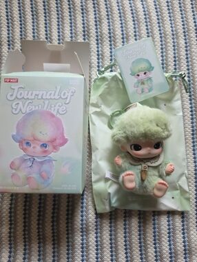POP MART DIMOO Journal of New Life Series-Vinyl Plush Pendant Strangeness